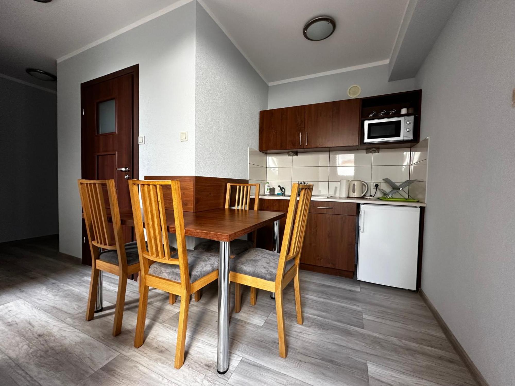 Apartament Serwis Krasków Εξωτερικό φωτογραφία